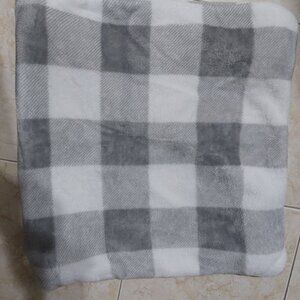 Pillow Cases Covers Fleece Warm Covers Different Size and Style Warm Materials